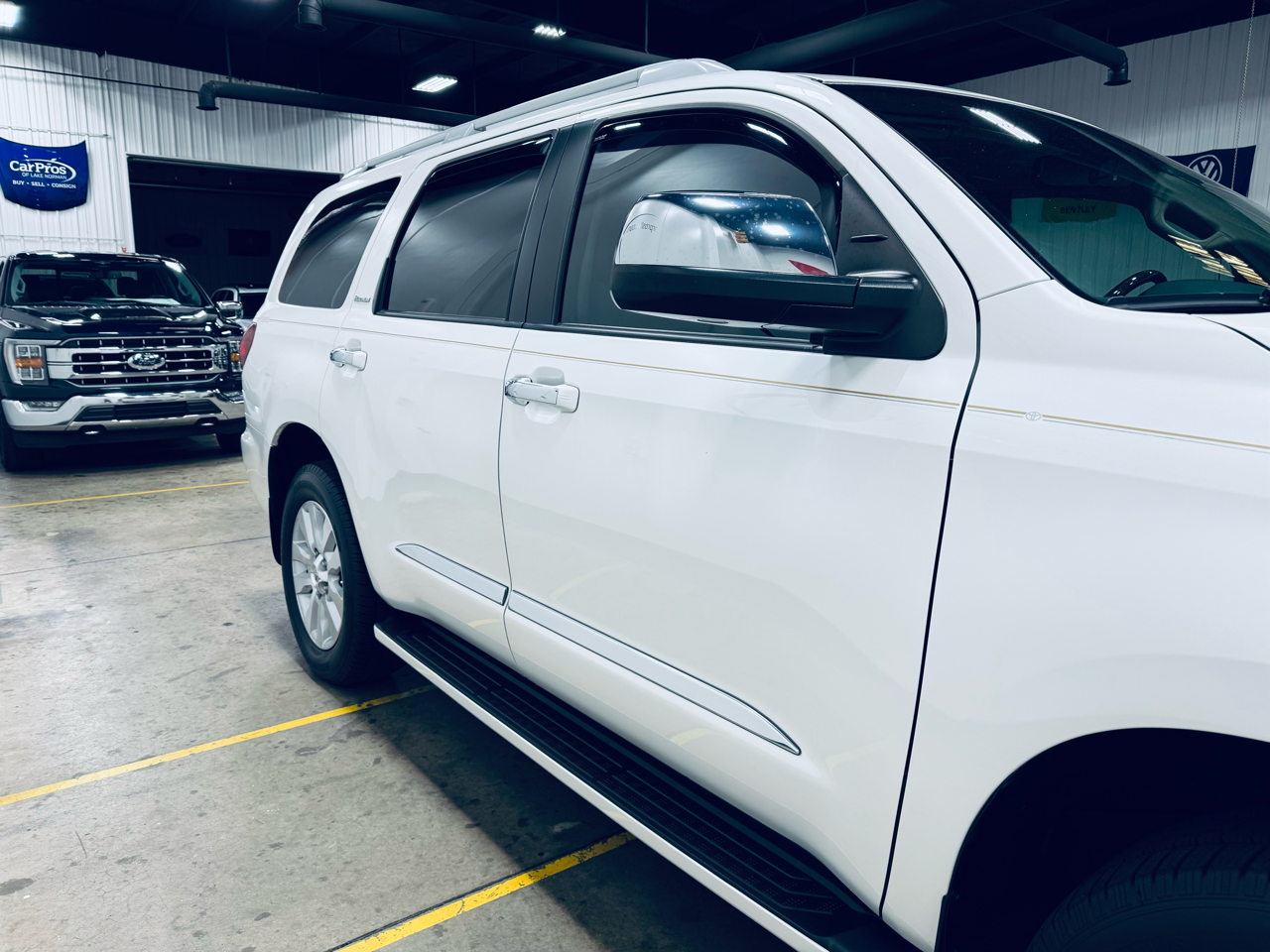 Toyota Sequoia Platinum 4WD (Natl) 2020 Toyota Sequoia Platinum 4WD (Natl) 2020