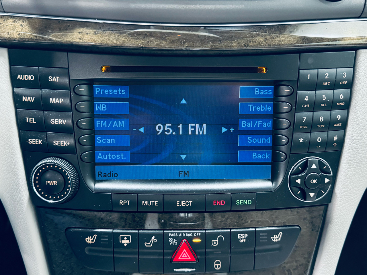 Mercedes-Benz E-Class 4dr Sdn Sport 3.5L RWD 2008