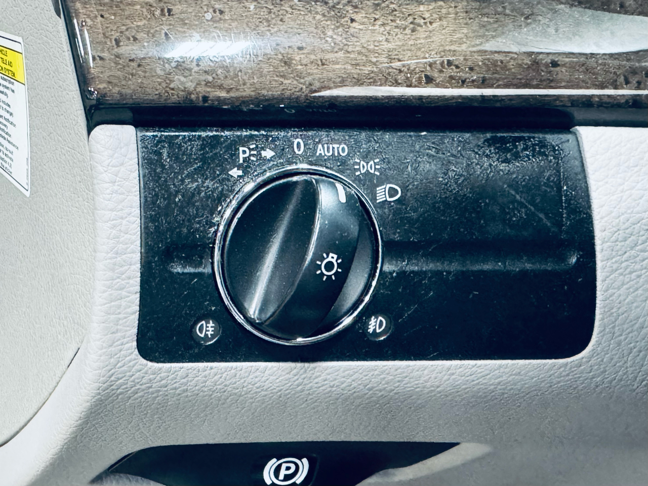 Mercedes-Benz E-Class 4dr Sdn Sport 3.5L RWD 2008