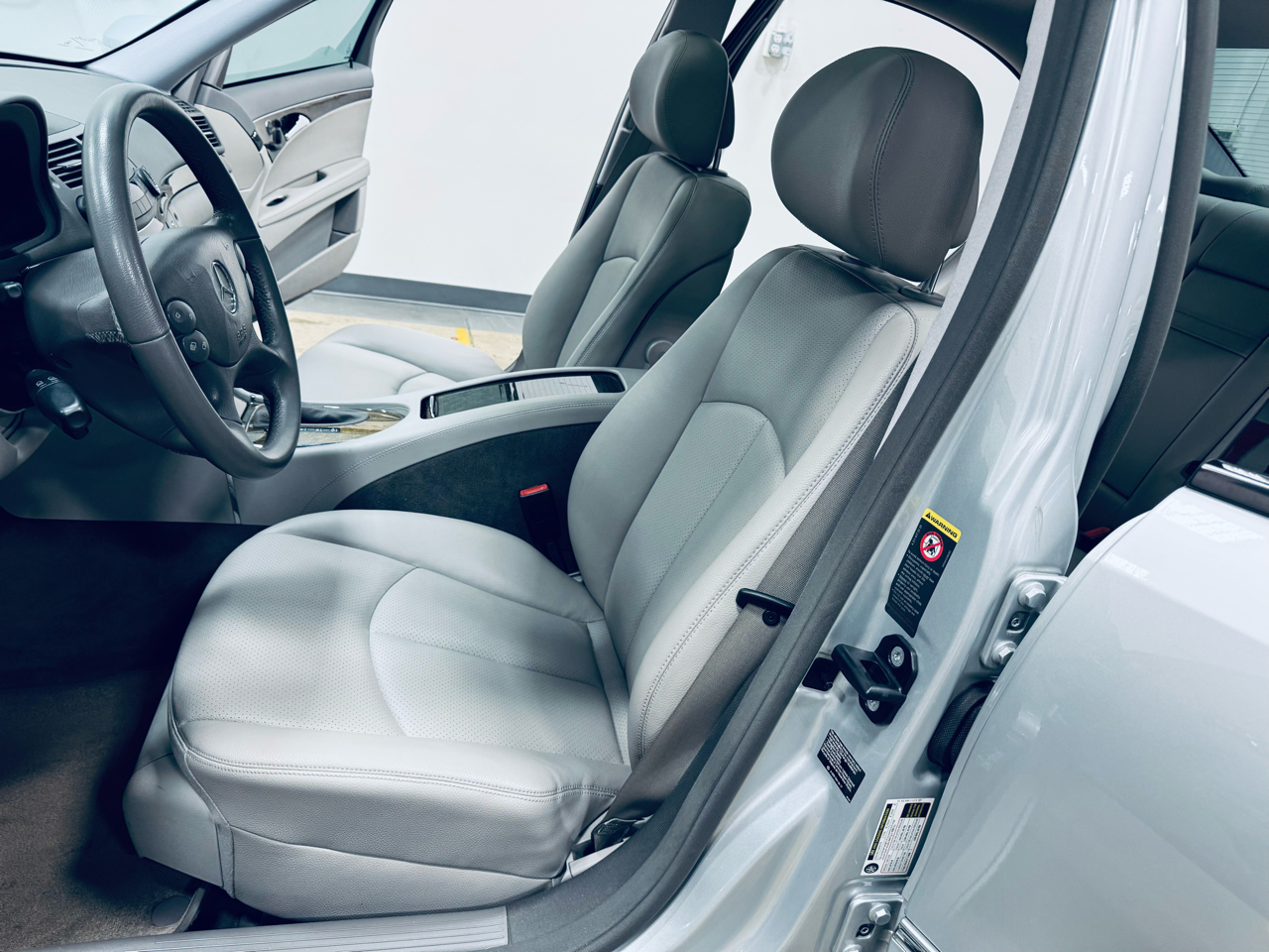 Mercedes-Benz E-Class 4dr Sdn Sport 3.5L RWD 2008