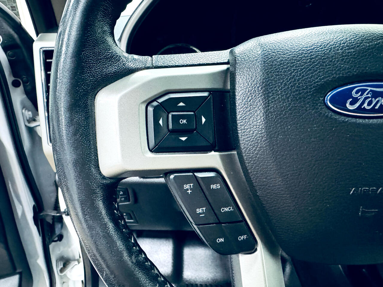 Ford F-150 Lariat 4WD SuperCrew 5.5' Box 2018