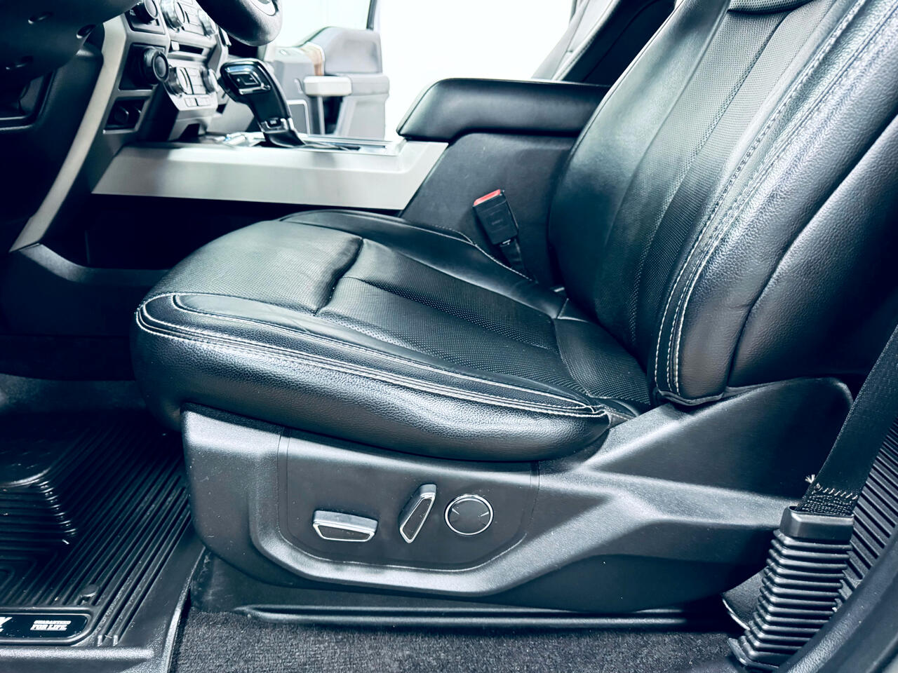 Ford F-150 Lariat 4WD SuperCrew 5.5' Box 2018