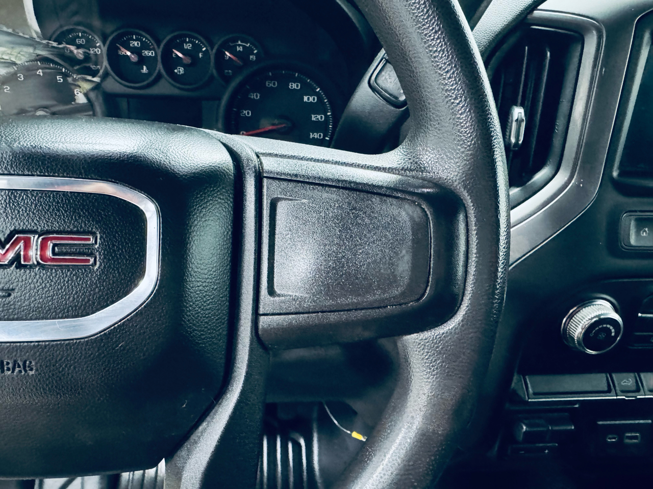 GMC Sierra 1500 2WD Reg Cab 140" 2021