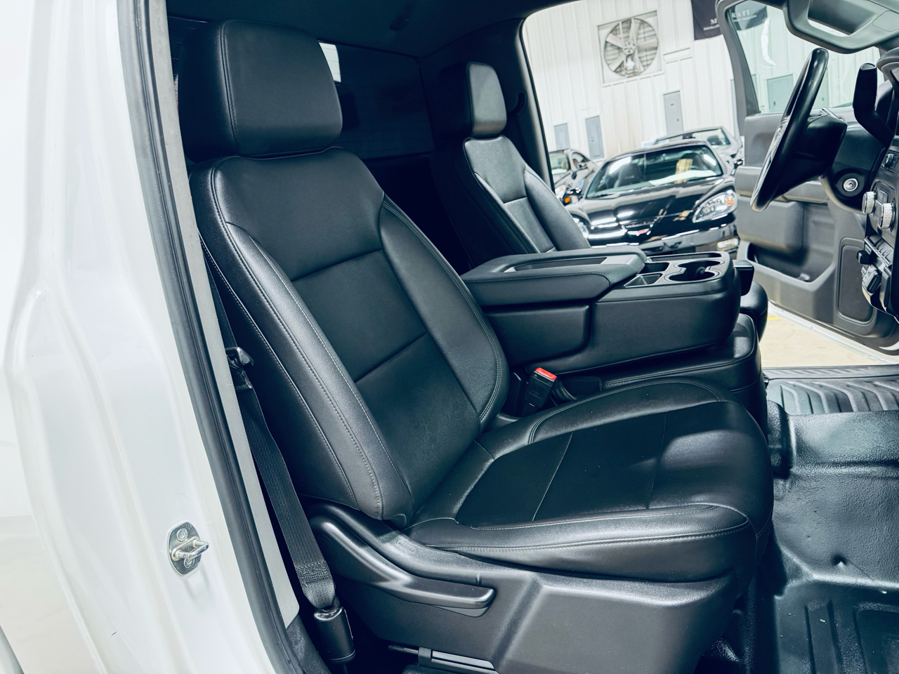 GMC Sierra 1500 2WD Reg Cab 140" 2021