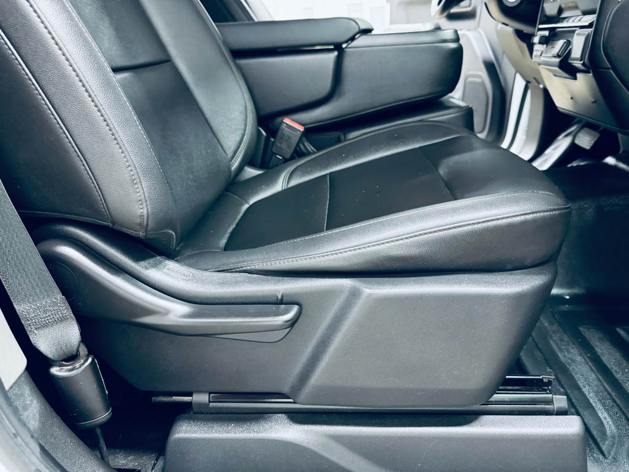 GMC Sierra 1500 2WD Reg Cab 140" 2021