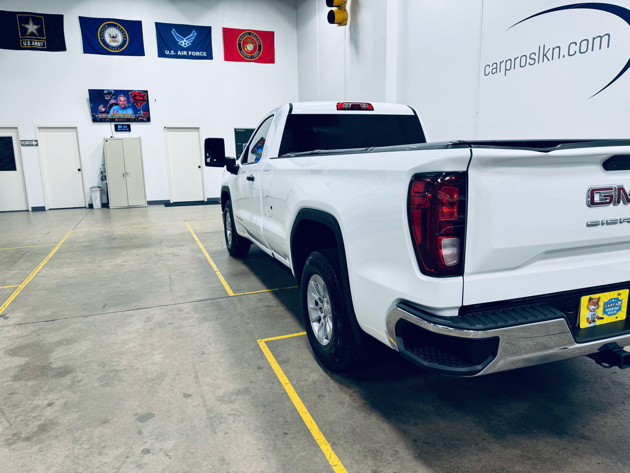 GMC Sierra 1500 2WD Reg Cab 140" 2021