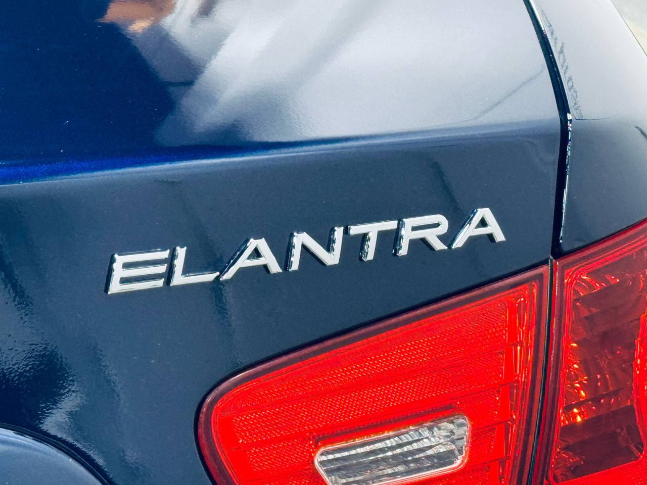 Hyundai Elantra SE 4D Sedan 2008