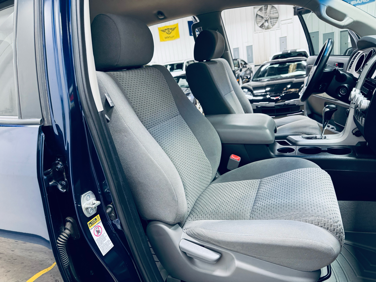 Toyota Tundra 2WD Truck Dbl 5.7L V8 6-Spd AT (Natl) 2008