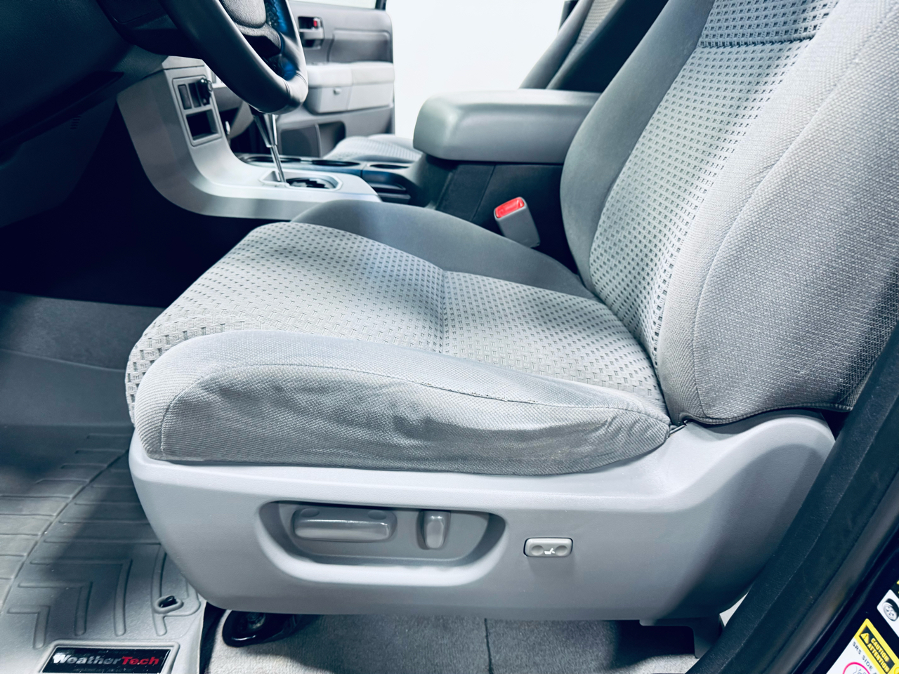 Toyota Tundra 2WD Truck Dbl 5.7L V8 6-Spd AT (Natl) 2008