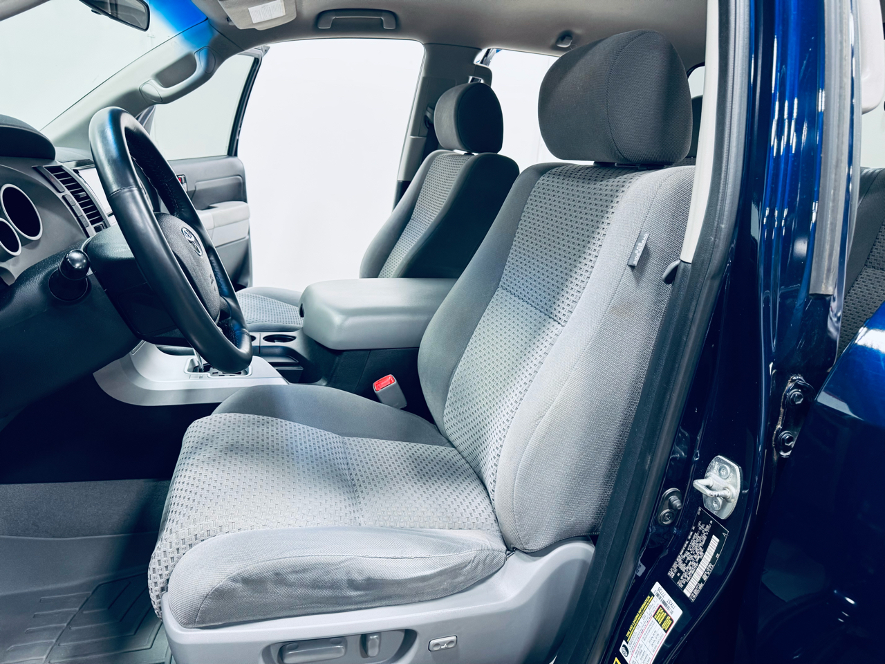 Toyota Tundra 2WD Truck Dbl 5.7L V8 6-Spd AT (Natl) 2008