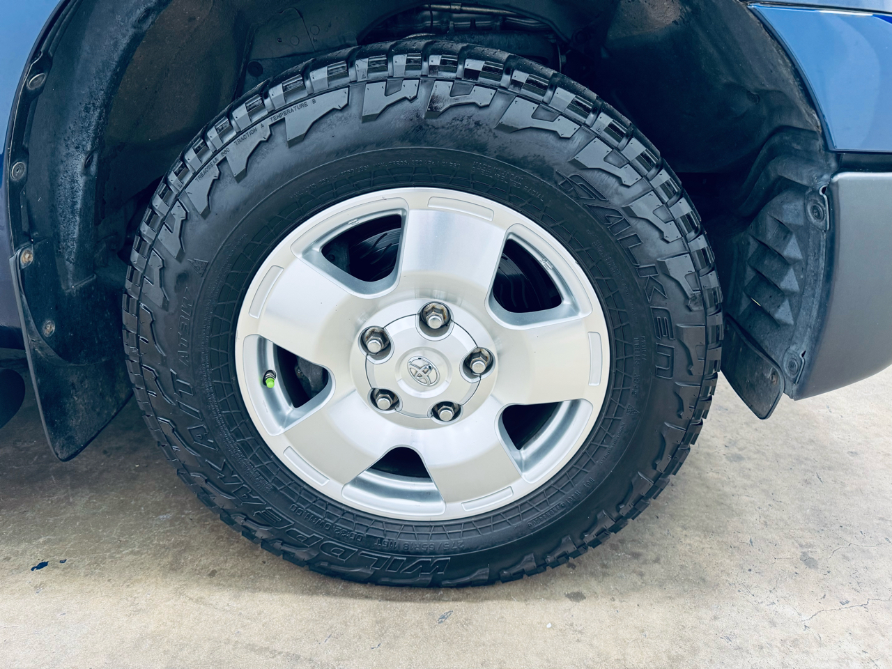 Toyota Tundra 2WD Truck Dbl 5.7L V8 6-Spd AT (Natl) 2008