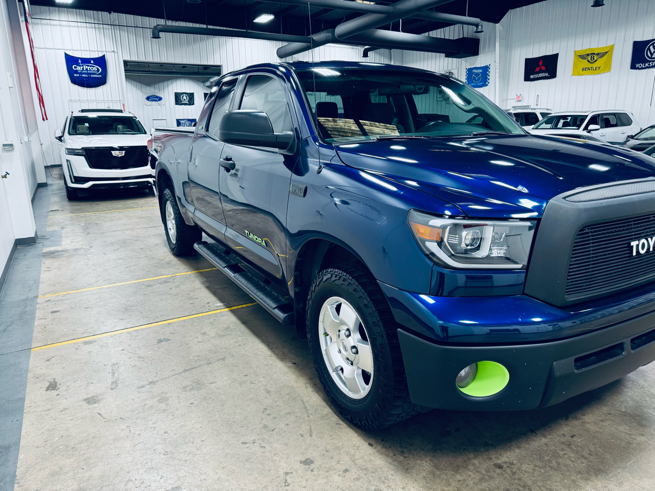 Toyota Tundra 2WD Truck Dbl 5.7L V8 6-Spd AT (Natl) 2008