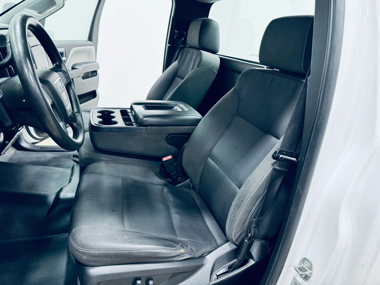 GMC Sierra 1500 2WD Reg Cab 133.0" 2018