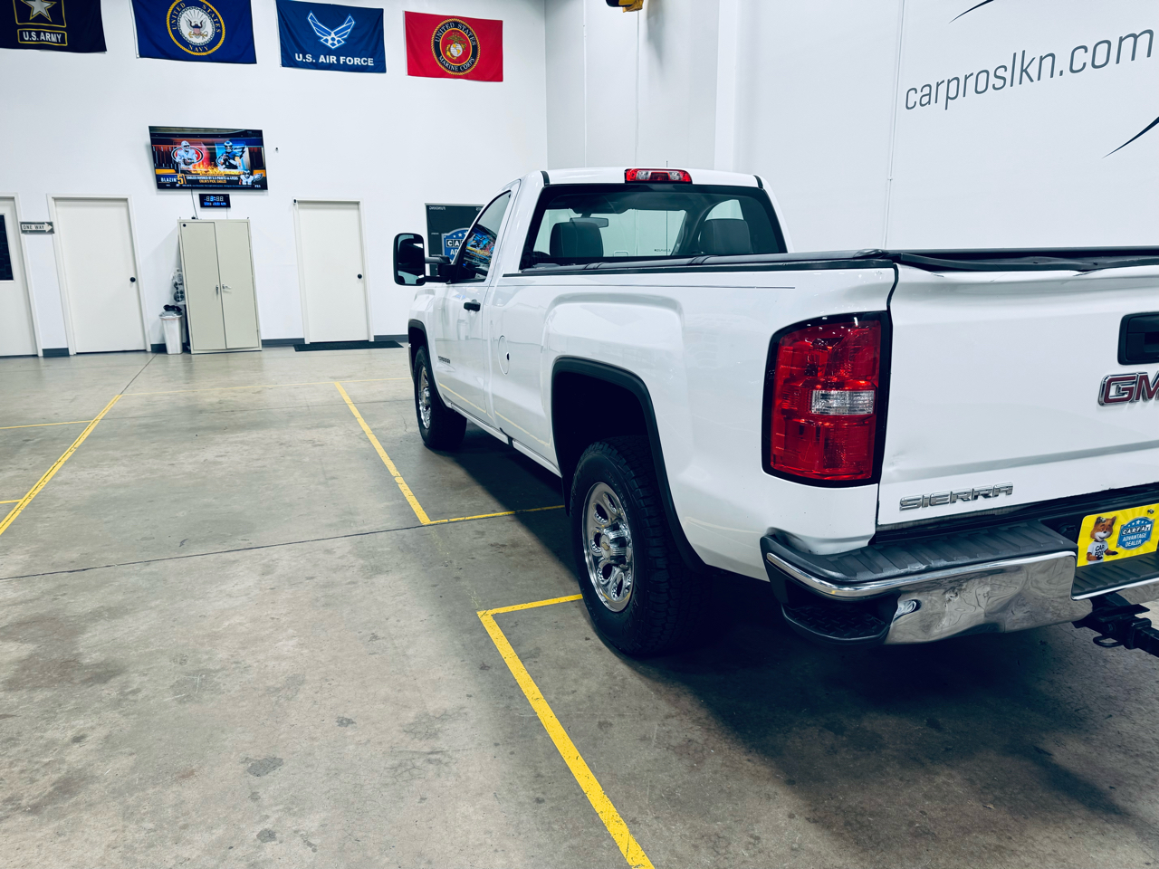 GMC Sierra 1500 2WD Reg Cab 133.0" 2018