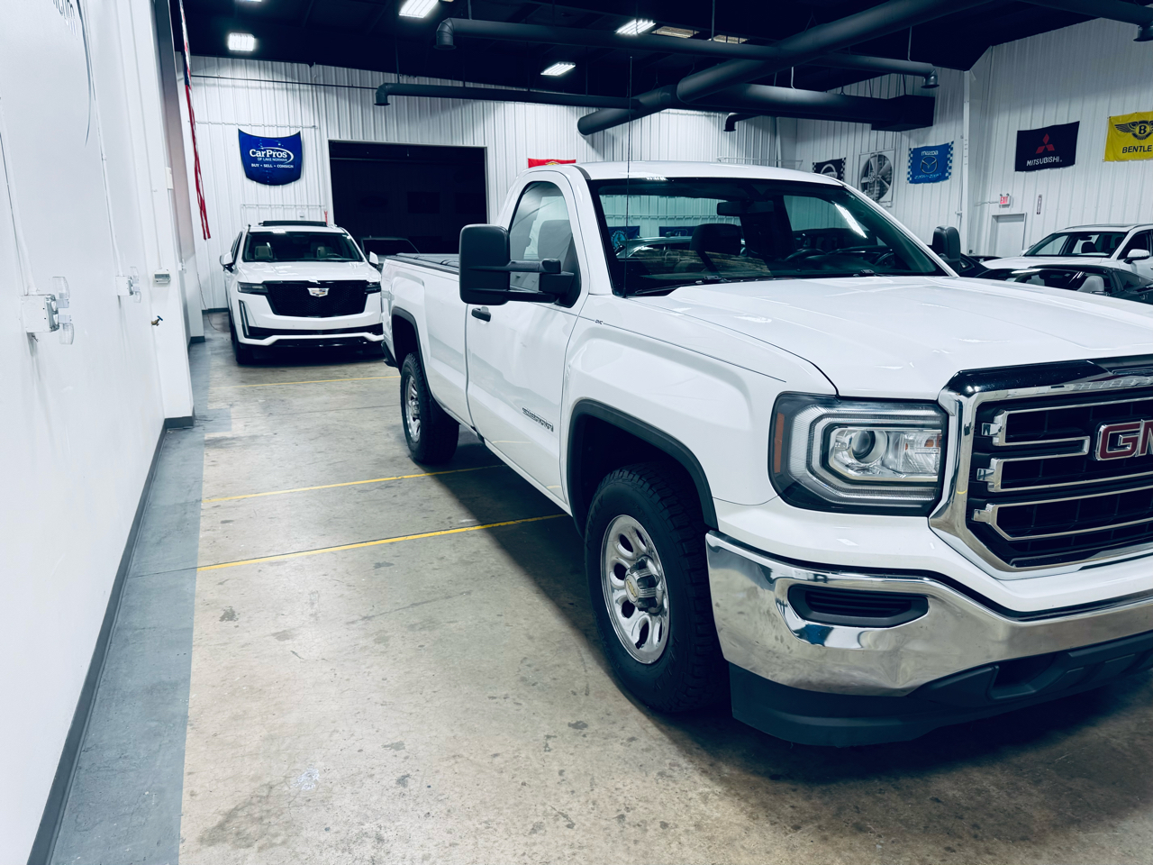 GMC Sierra 1500 2WD Reg Cab 133.0" 2018