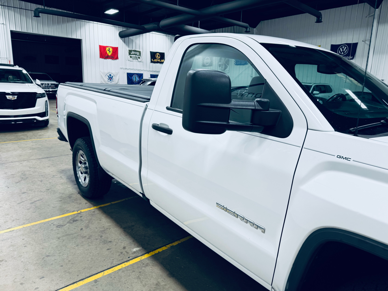 GMC Sierra 1500 2WD Reg Cab 133.0" 2018