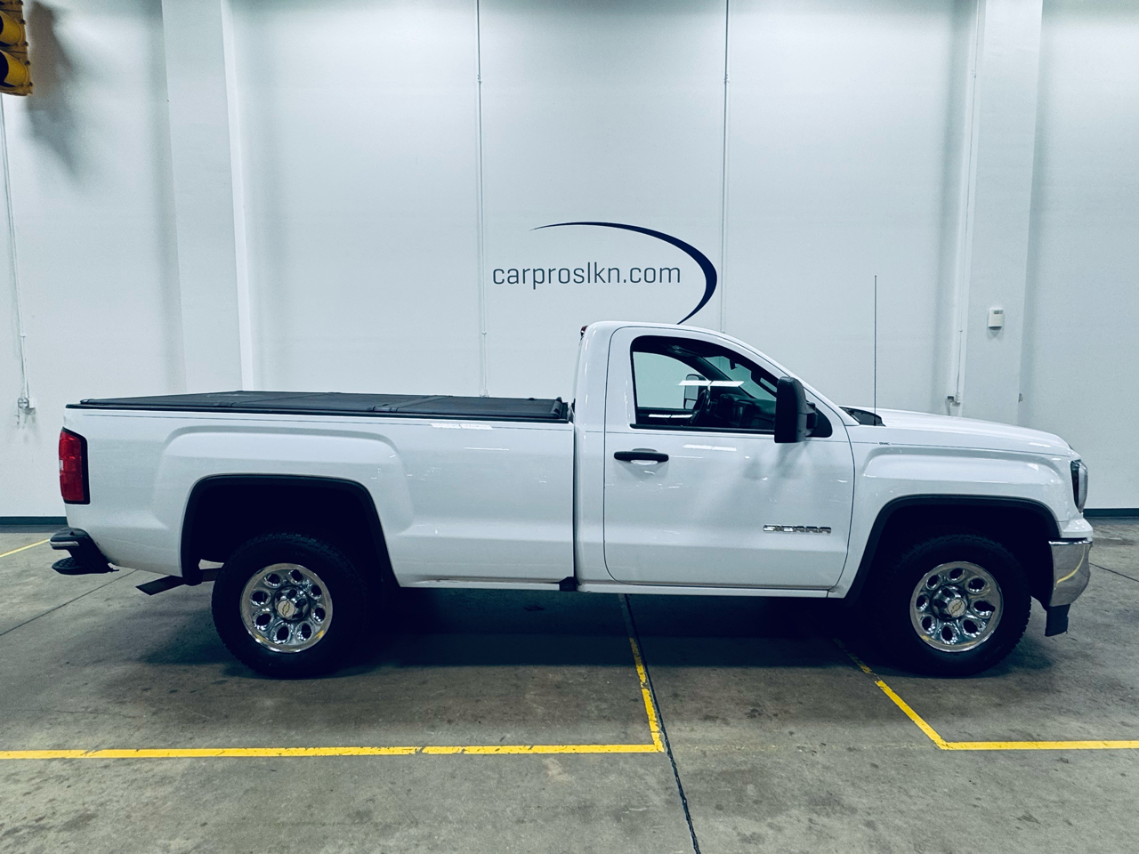 GMC Sierra 1500 2WD Reg Cab 133.0" 2018
