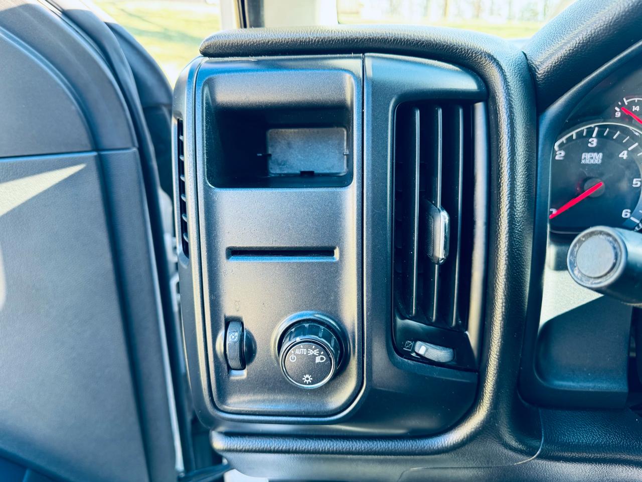 GMC Sierra 1500 2WD Reg Cab 133.0" 2018