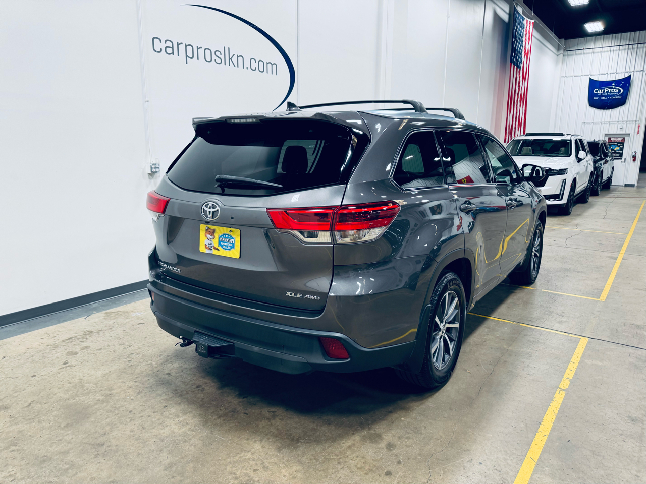 Toyota Highlander XLE V6 AWD (Natl) 2017