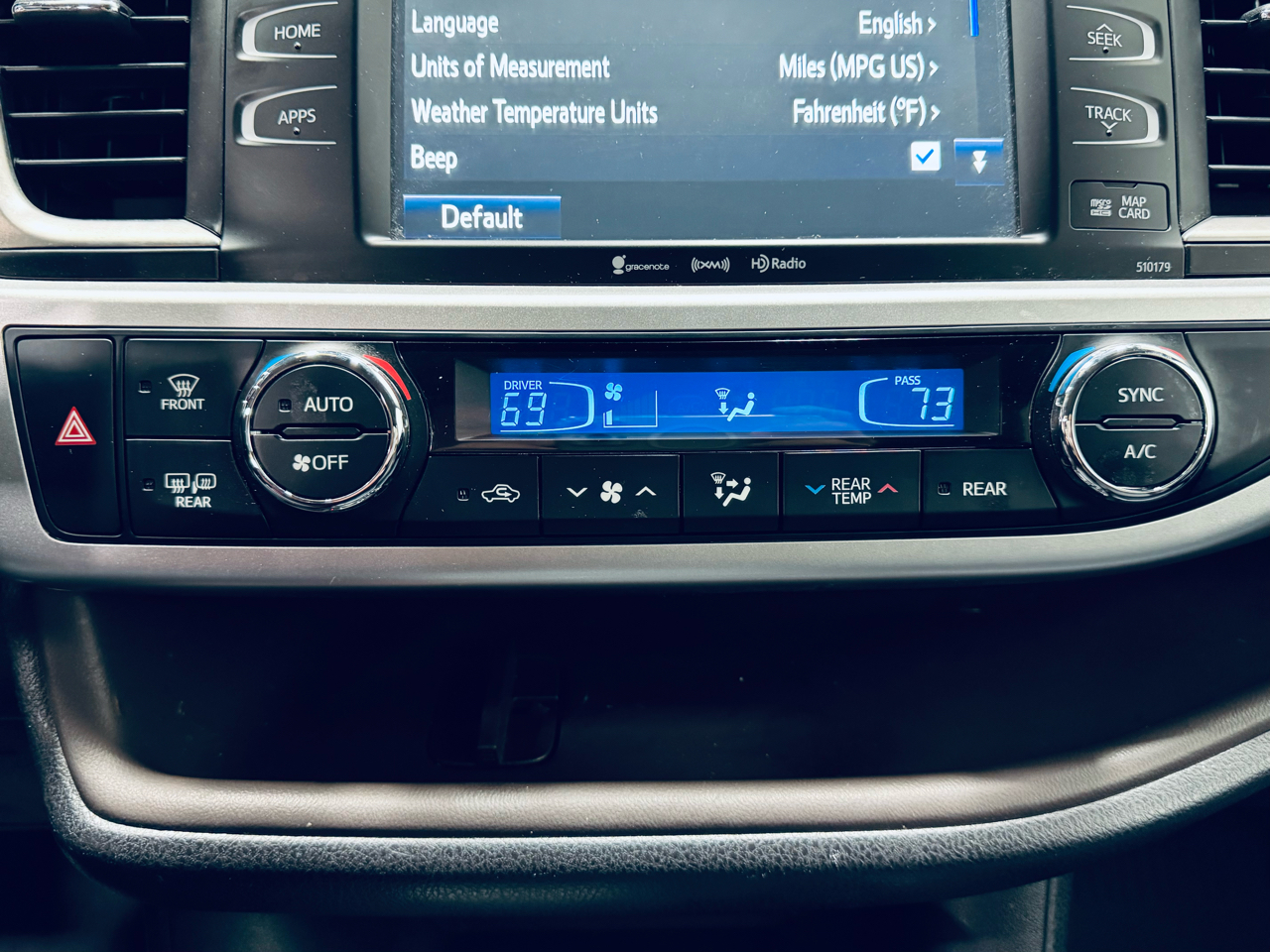 Toyota Highlander XLE V6 AWD (Natl) 2017