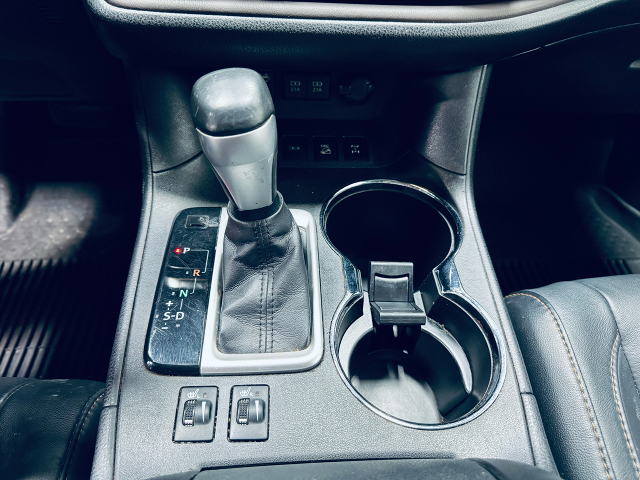 Toyota Highlander XLE V6 AWD (Natl) 2017