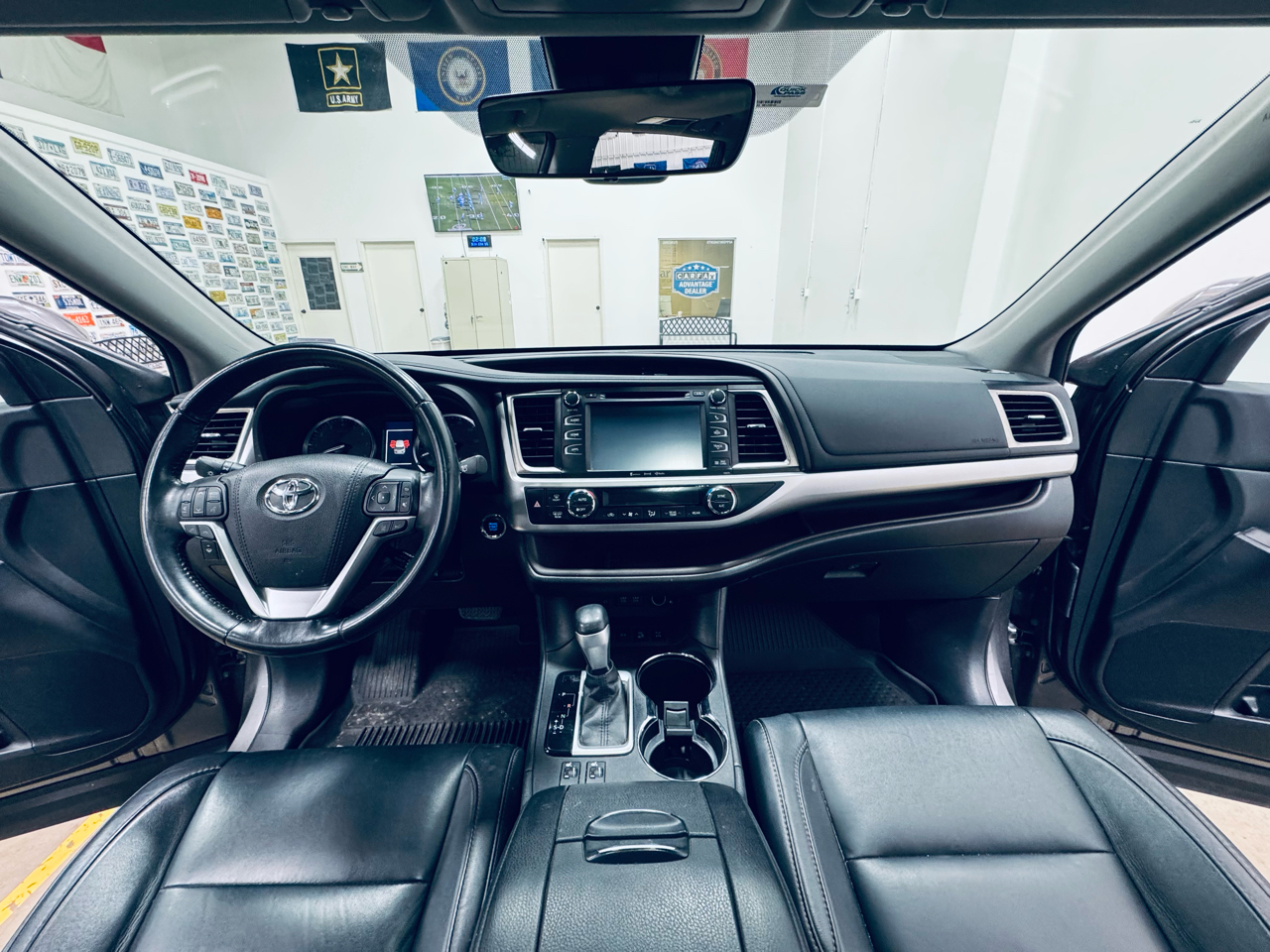 Toyota Highlander XLE V6 AWD (Natl) 2017