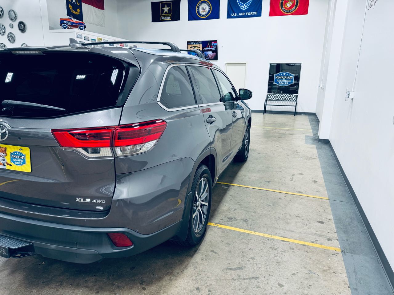 Toyota Highlander XLE V6 AWD (Natl) 2017