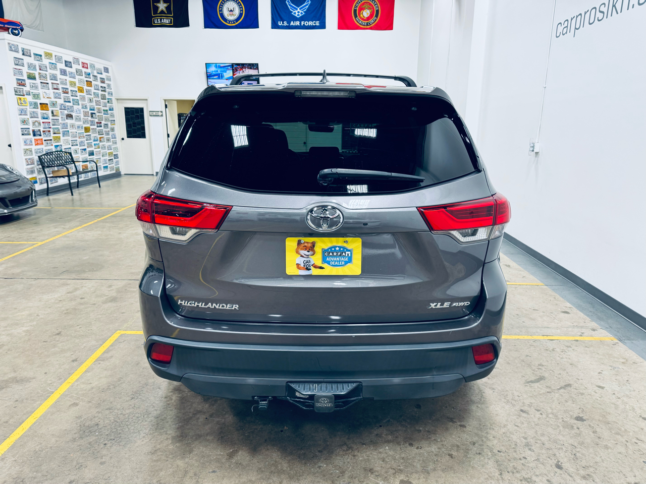 Toyota Highlander XLE V6 AWD (Natl) 2017