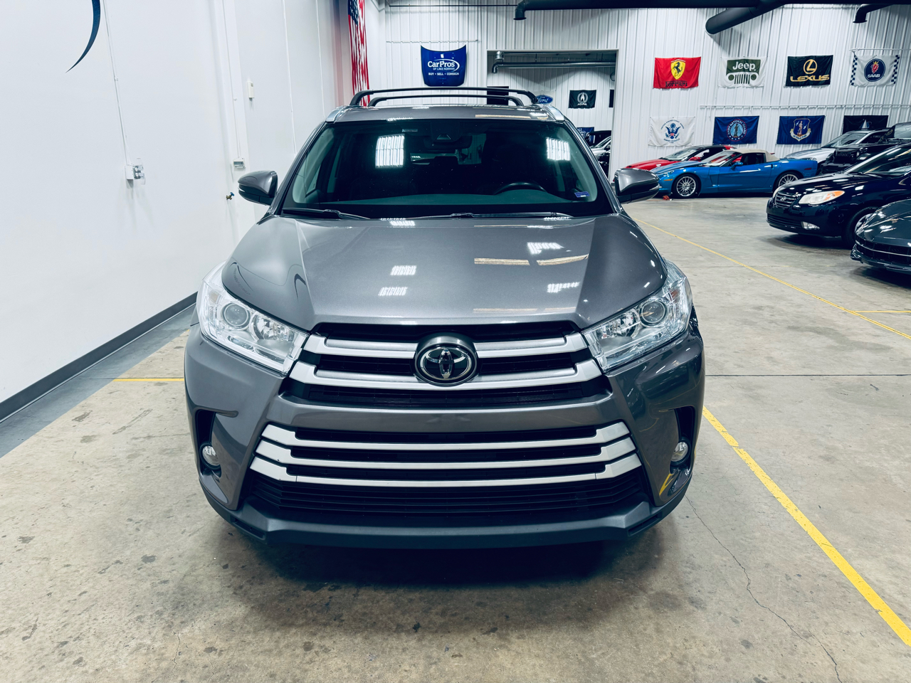 Toyota Highlander XLE V6 AWD (Natl) 2017