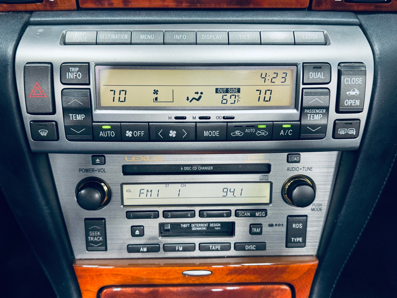 Lexus SC 430 2dr Convertible 2002