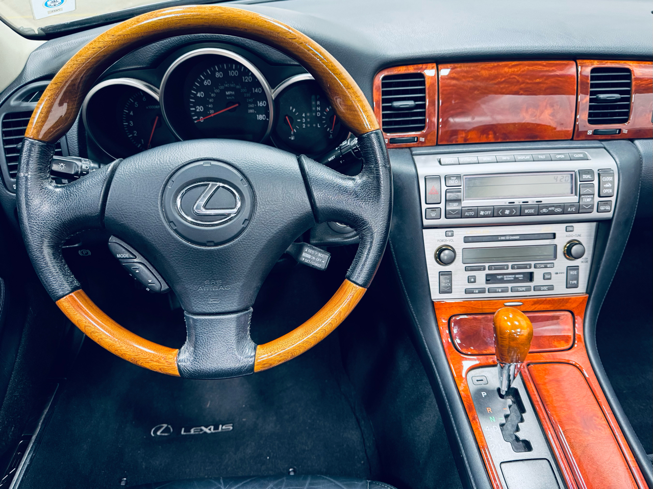 Lexus SC 430 2dr Convertible 2002