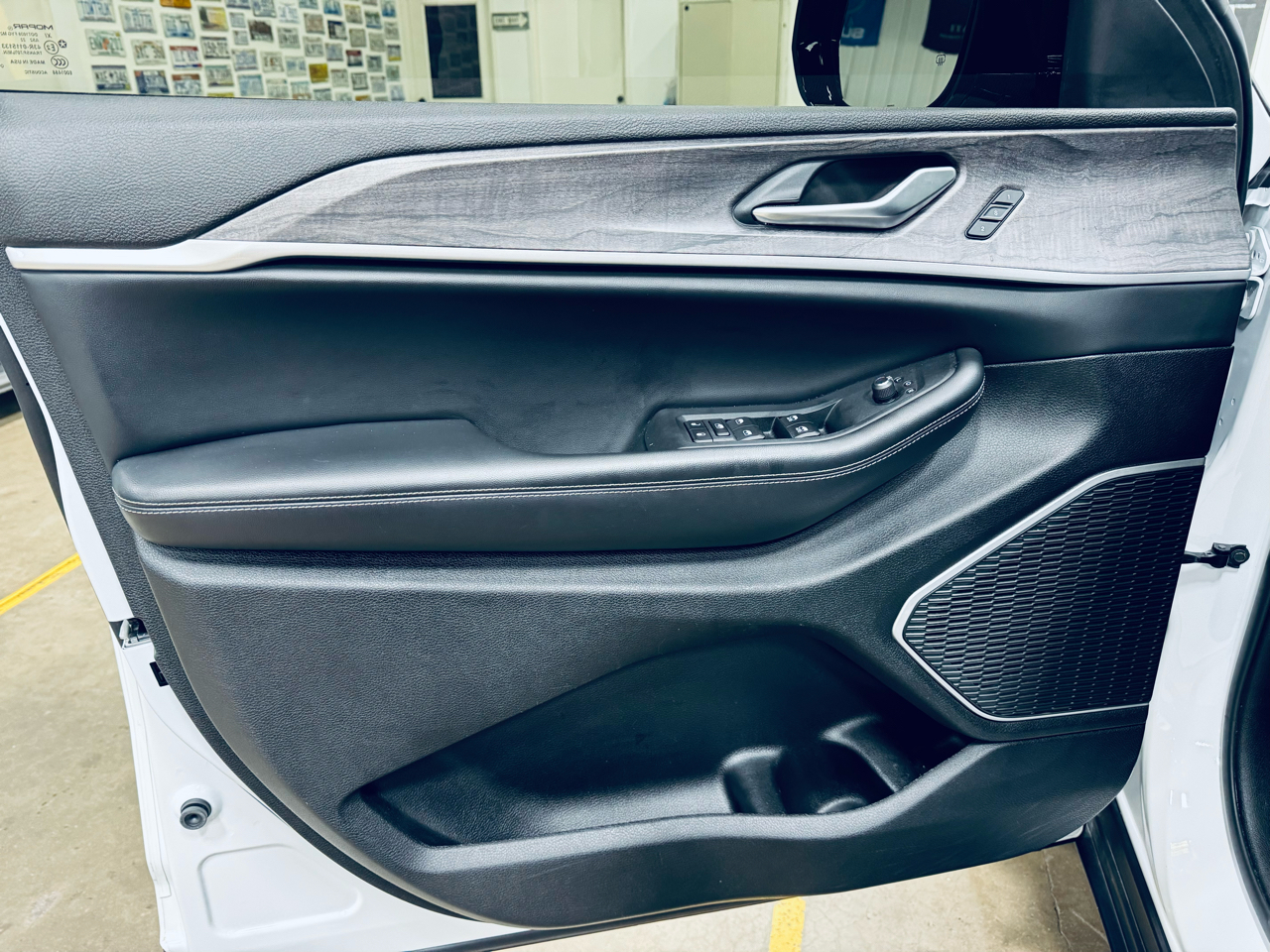 Jeep Grand Cherokee Limited 4x2 2023