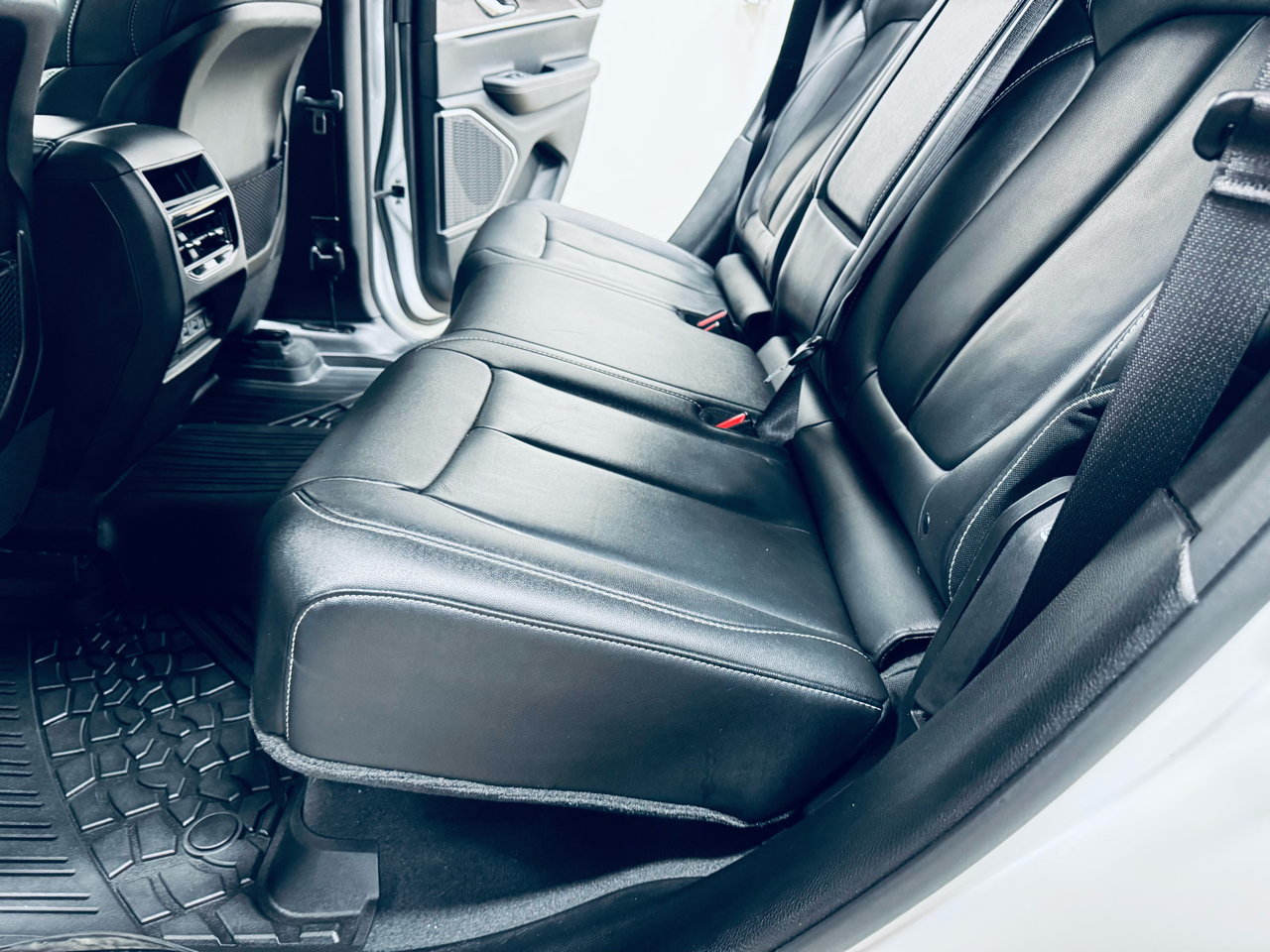 Jeep Grand Cherokee Limited 4x2 2023