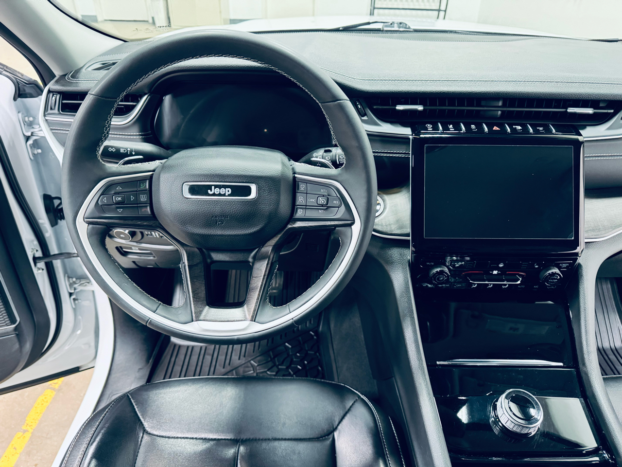 Jeep Grand Cherokee Limited 4x2 2023