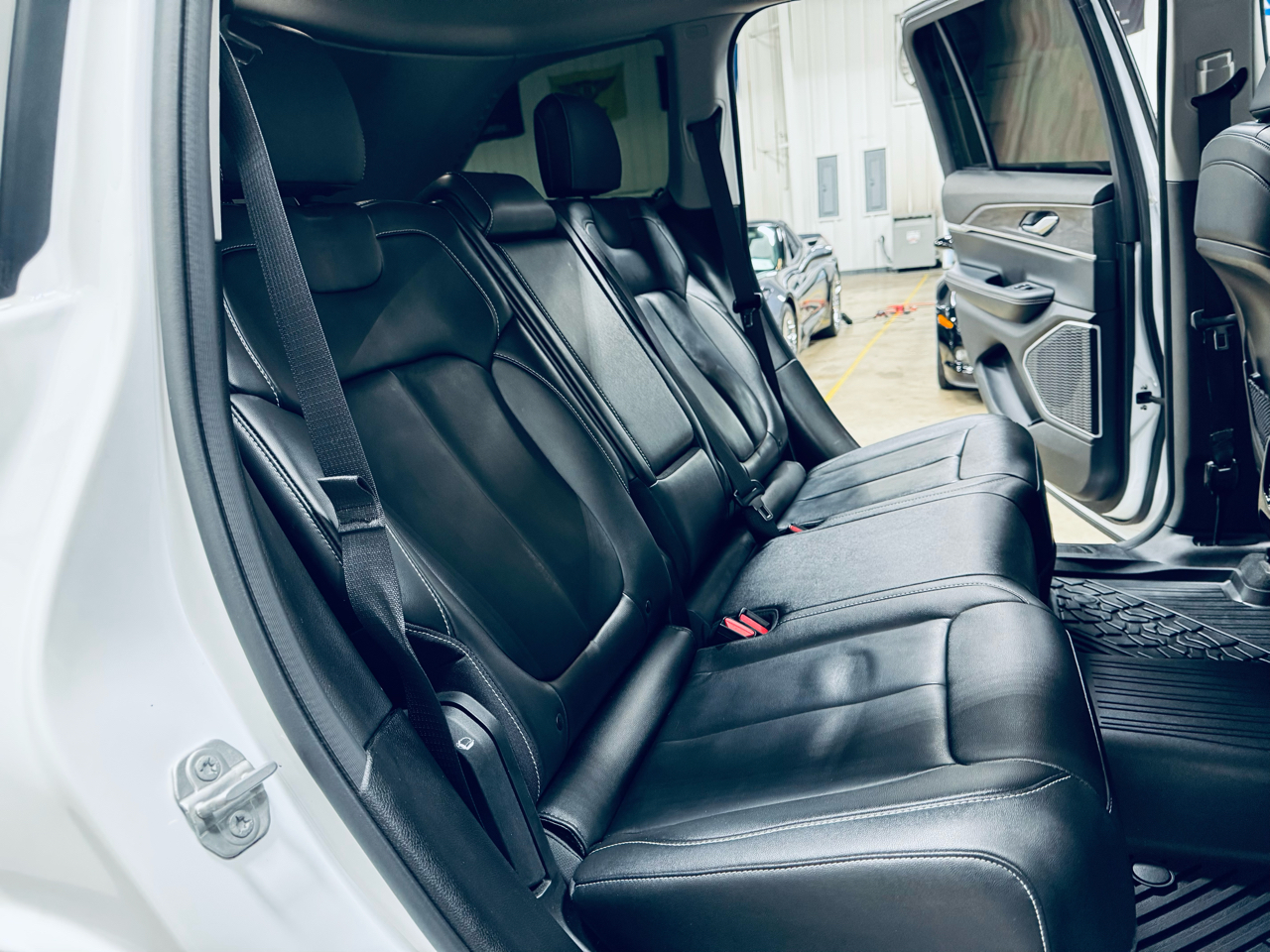 Jeep Grand Cherokee Limited 4x2 2023