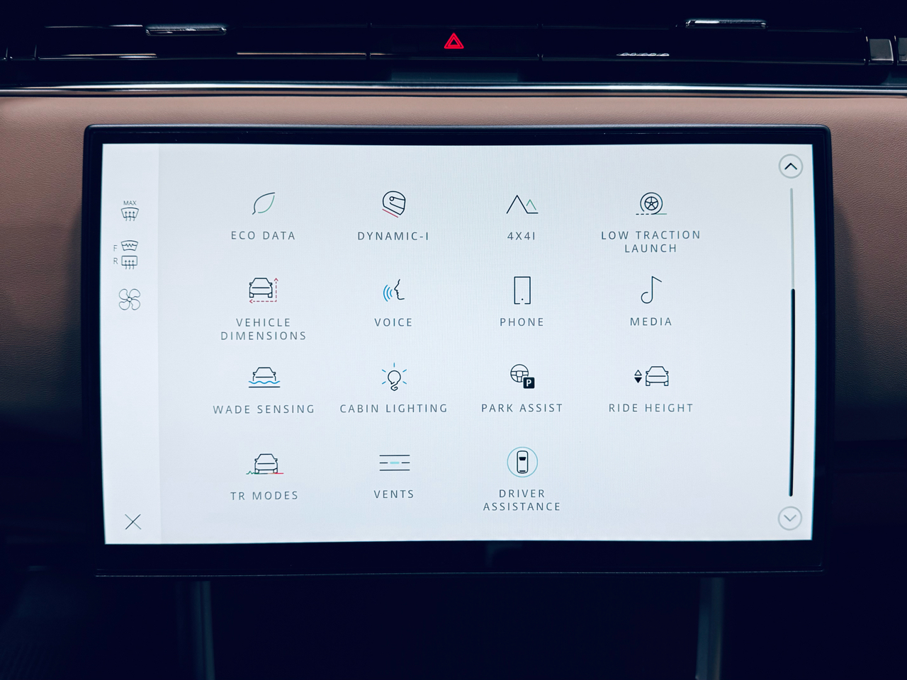 Land Rover Range Rover P530 SE LWB 7 Seat 2025