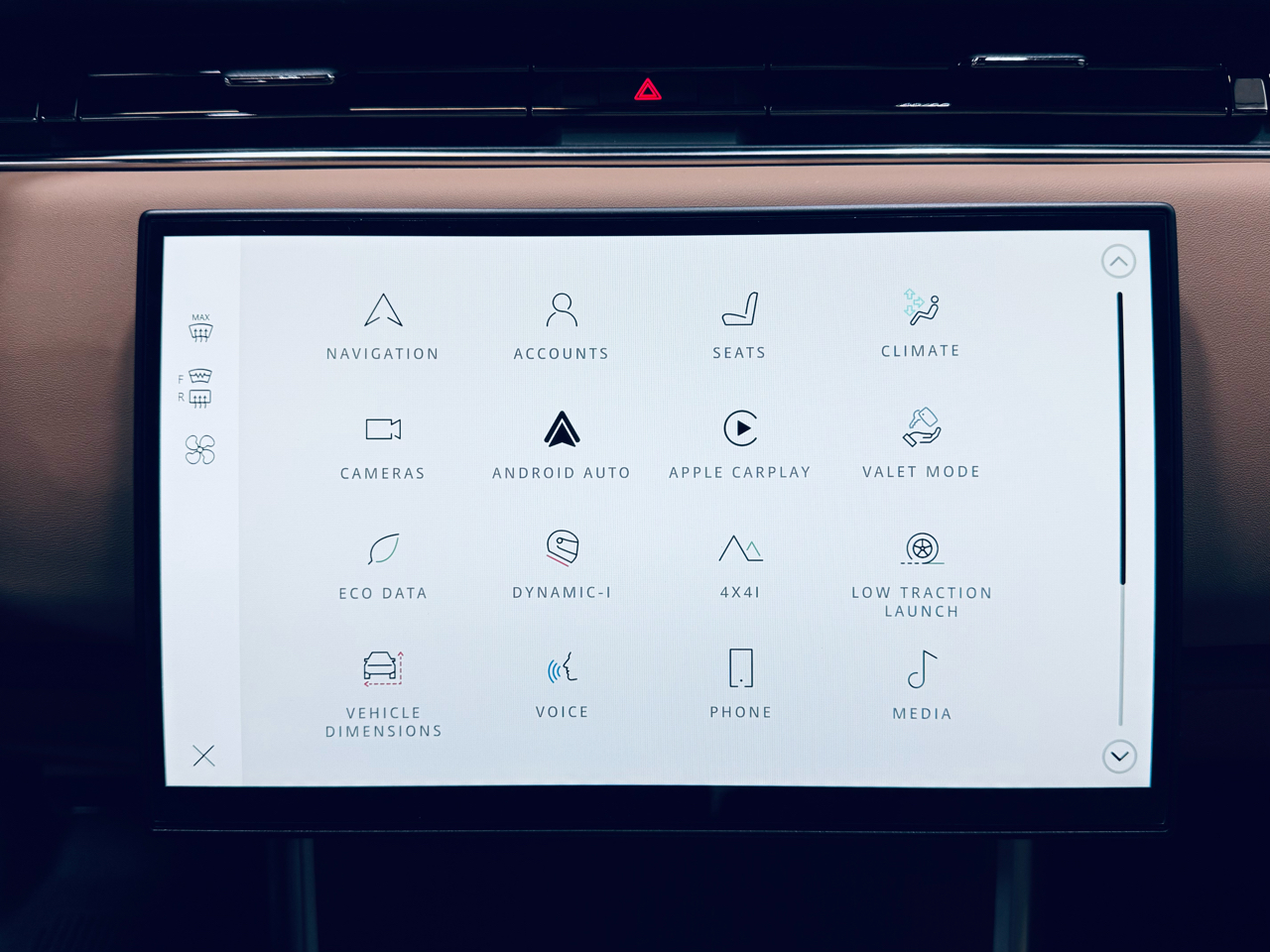 Land Rover Range Rover P530 SE LWB 7 Seat 2025