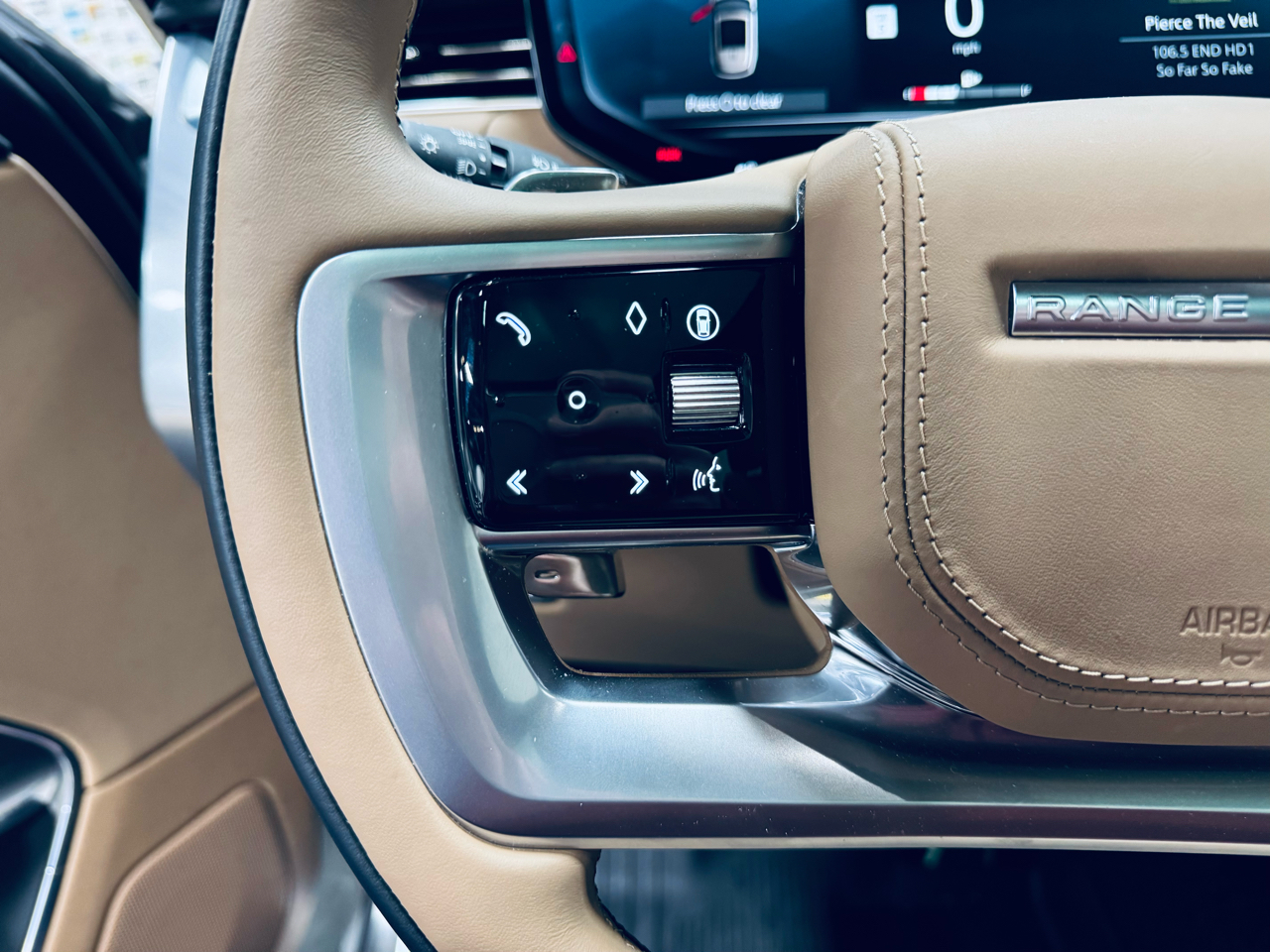 Land Rover Range Rover P530 SE LWB 7 Seat 2025