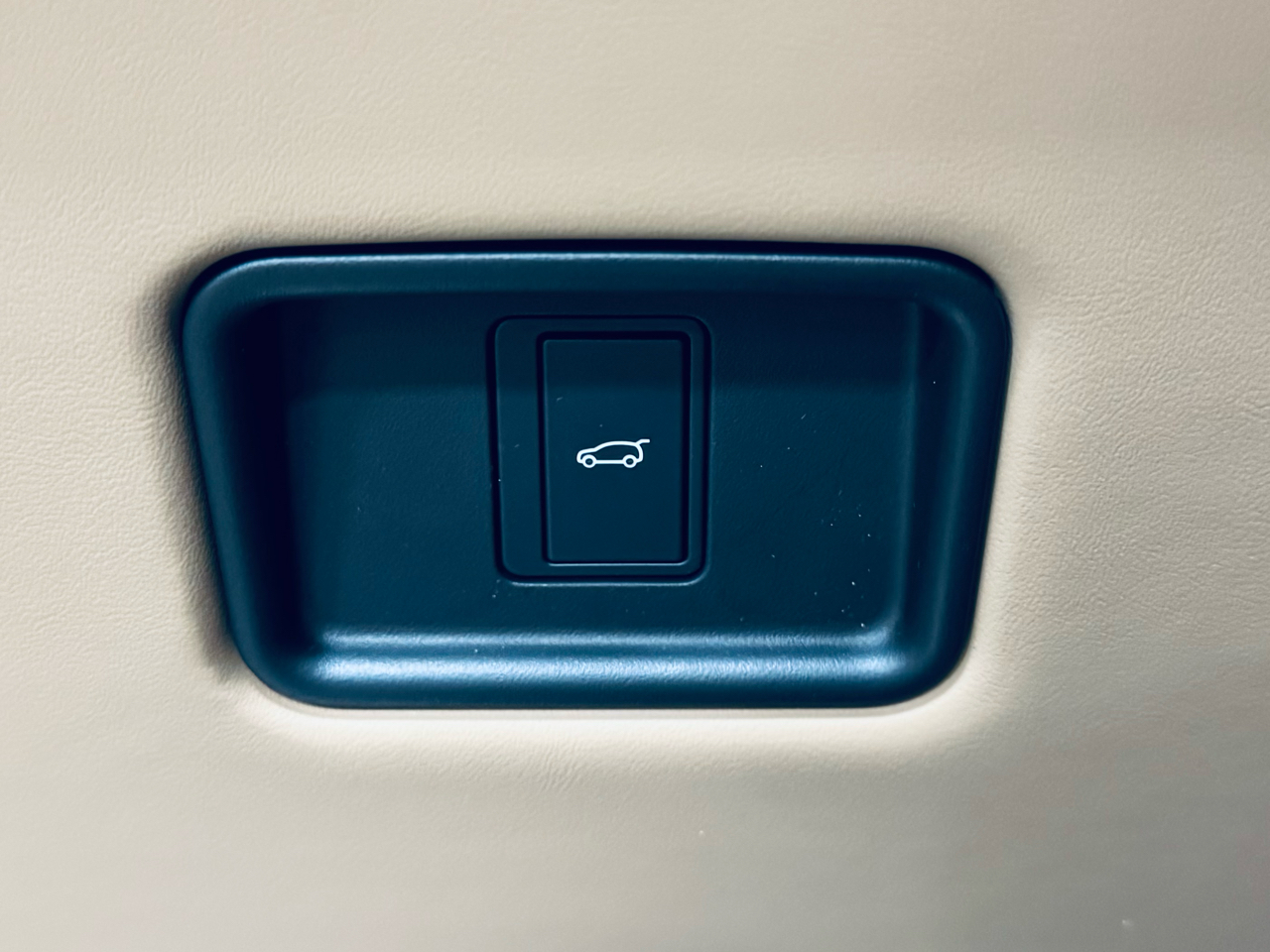 Land Rover Range Rover P530 SE LWB 7 Seat 2025