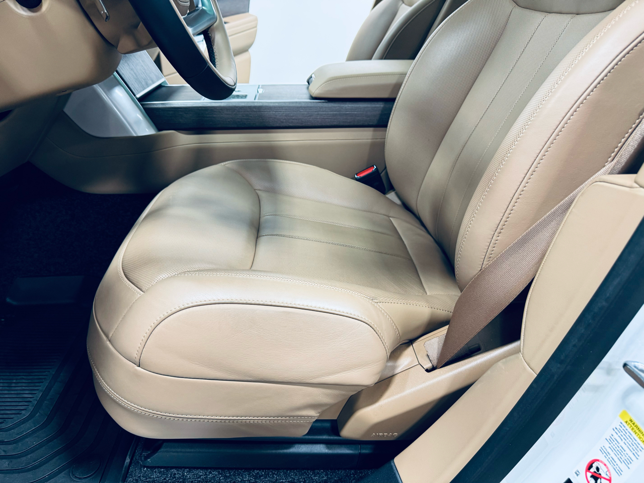 Land Rover Range Rover P530 SE LWB 7 Seat 2025