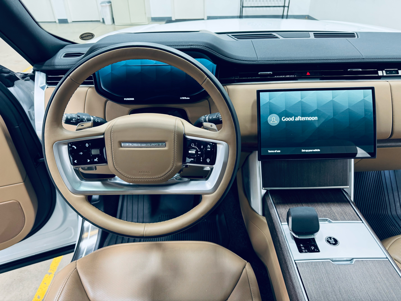 Land Rover Range Rover P530 SE LWB 7 Seat 2025