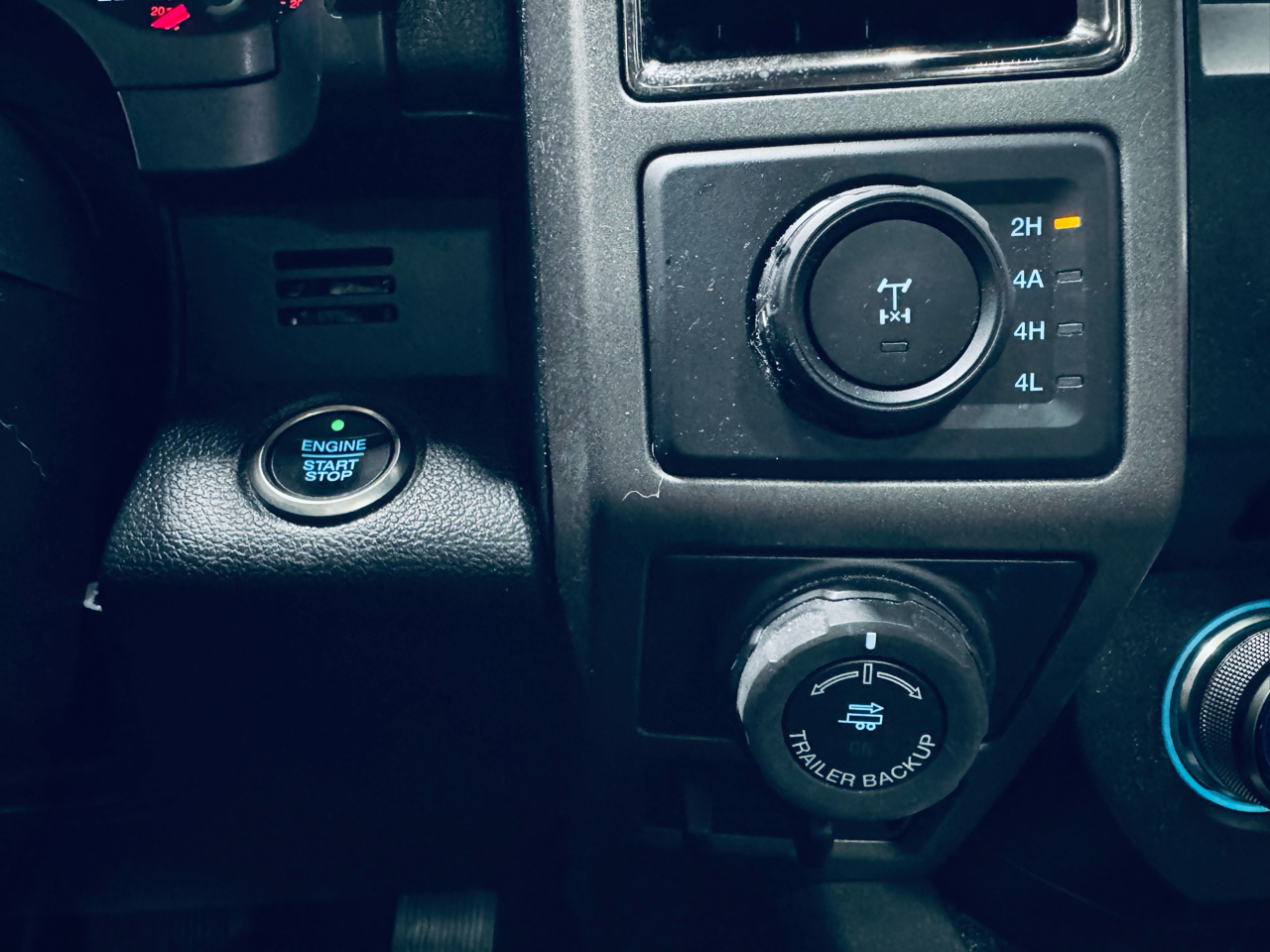 Ford F-150 Raptor 4WD SuperCrew 5.5' Box 2017