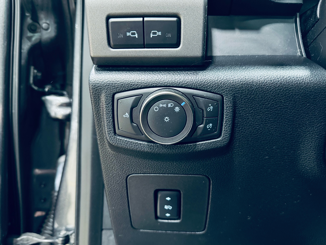 Ford F-150 Raptor 4WD SuperCrew 5.5' Box 2017