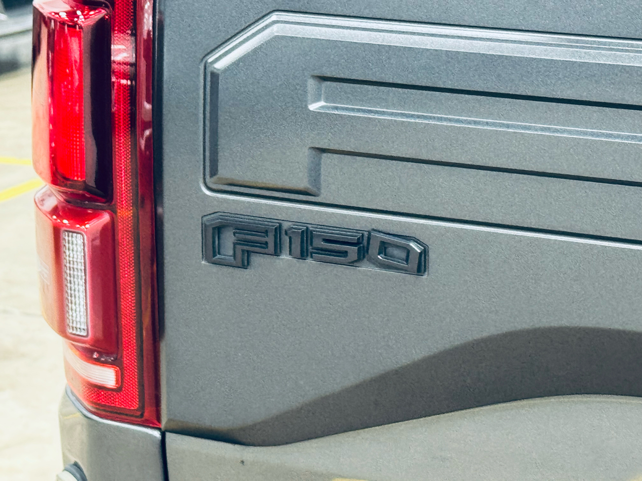 Ford F-150 Raptor 4WD SuperCrew 5.5' Box 2017