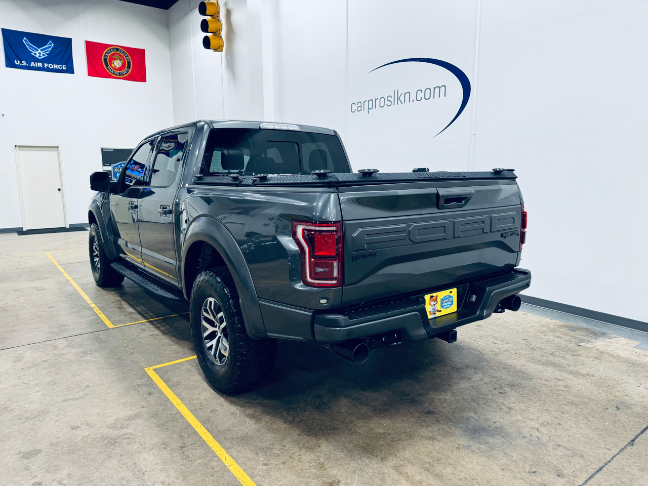 Ford F-150 Raptor 4WD SuperCrew 5.5' Box 2017