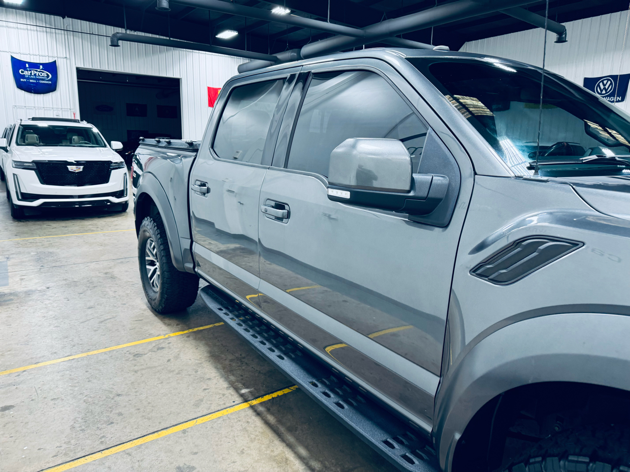 Ford F-150 Raptor 4WD SuperCrew 5.5' Box 2017