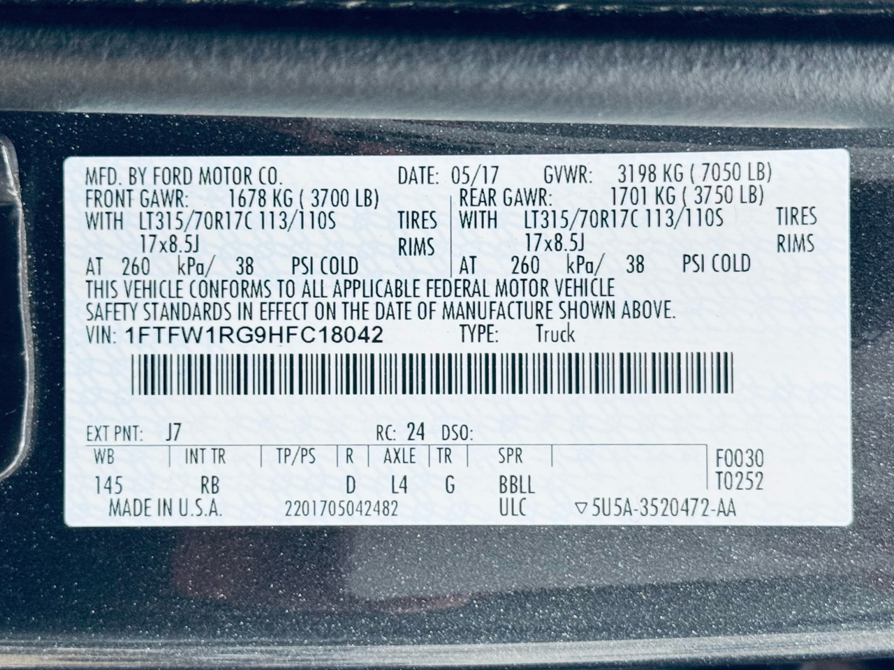 Ford F-150 Raptor 4WD SuperCrew 5.5' Box 2017