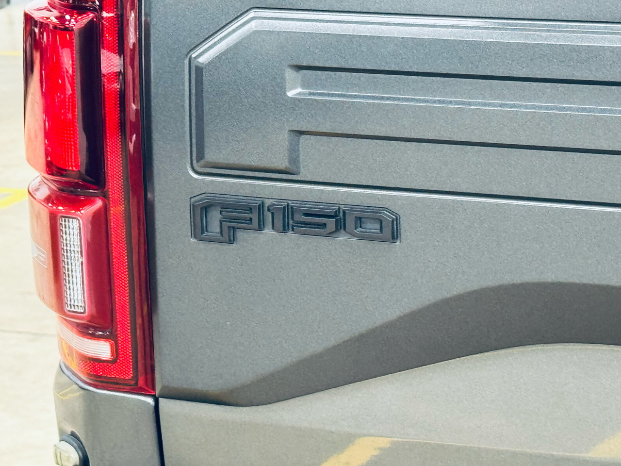 Ford F-150 Raptor 4WD SuperCrew 5.5' Box 2017