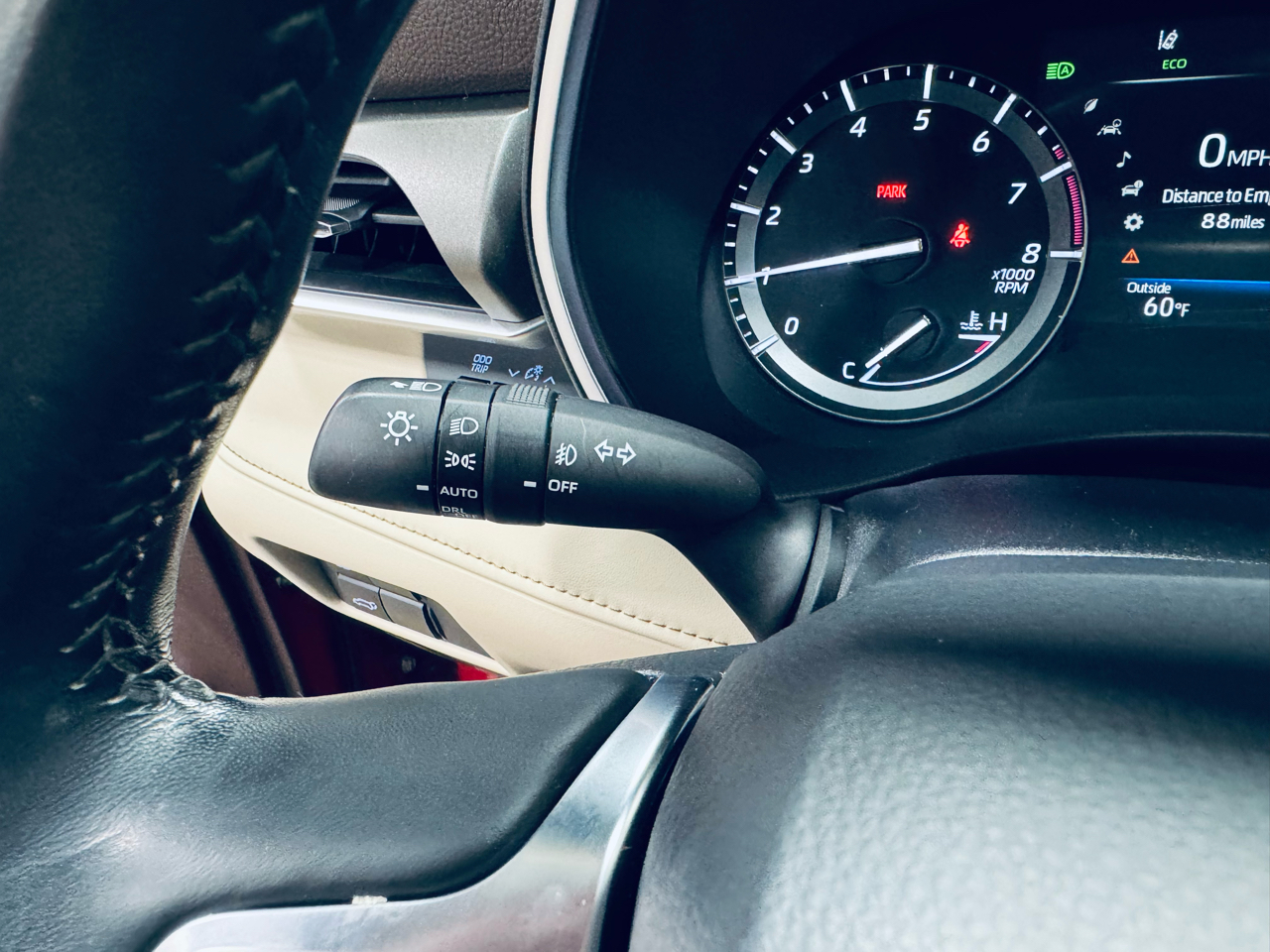 Toyota Highlander XLE FWD (Natl) 2021