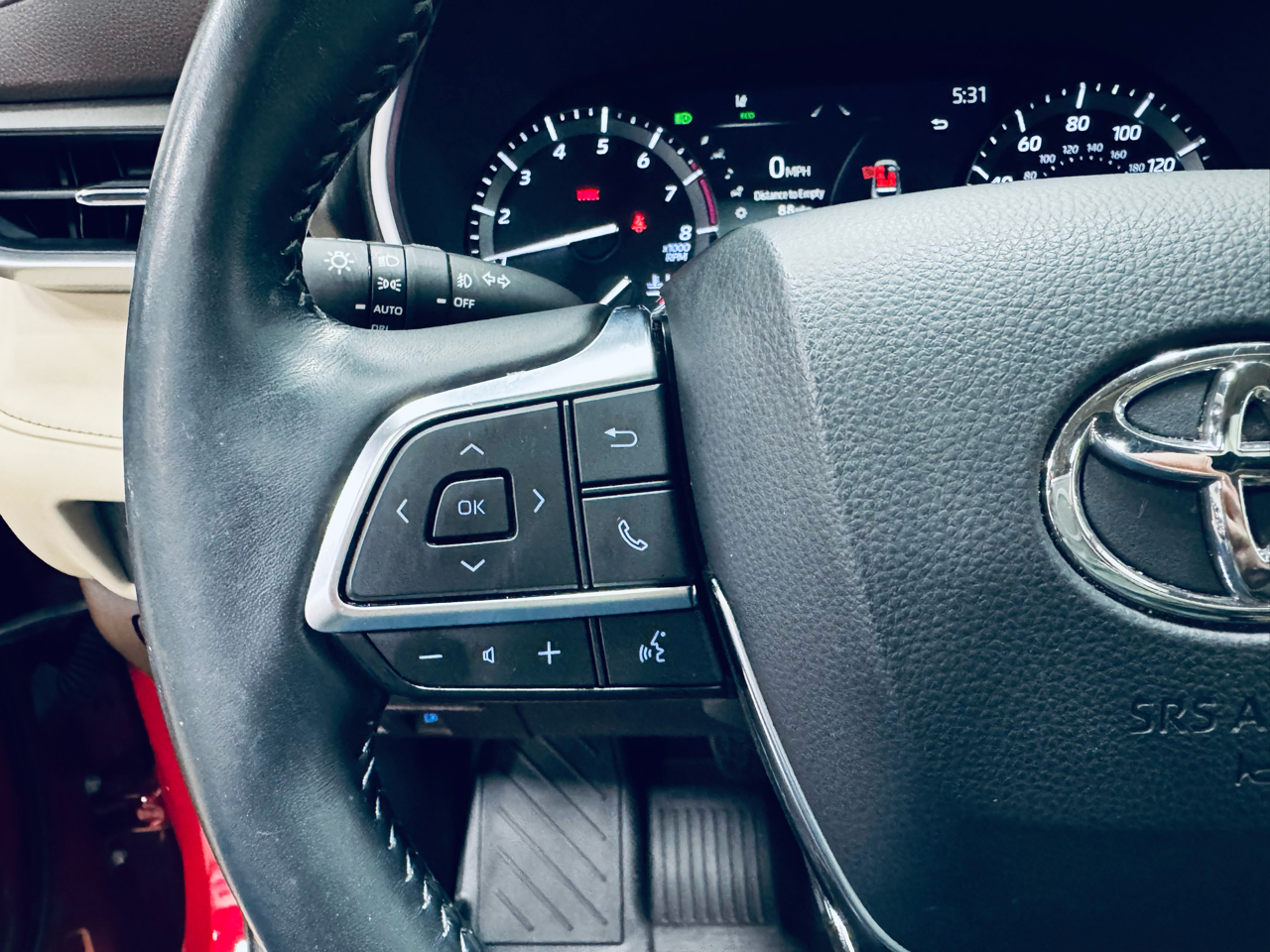 Toyota Highlander XLE FWD (Natl) 2021